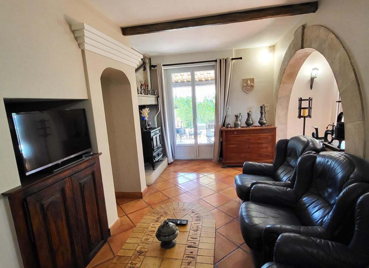 "La Massette Du Cheval Blanc" Villa De Caractere En Pierre LʼIsle-sur-la-Sorgue Εξωτερικό φωτογραφία
