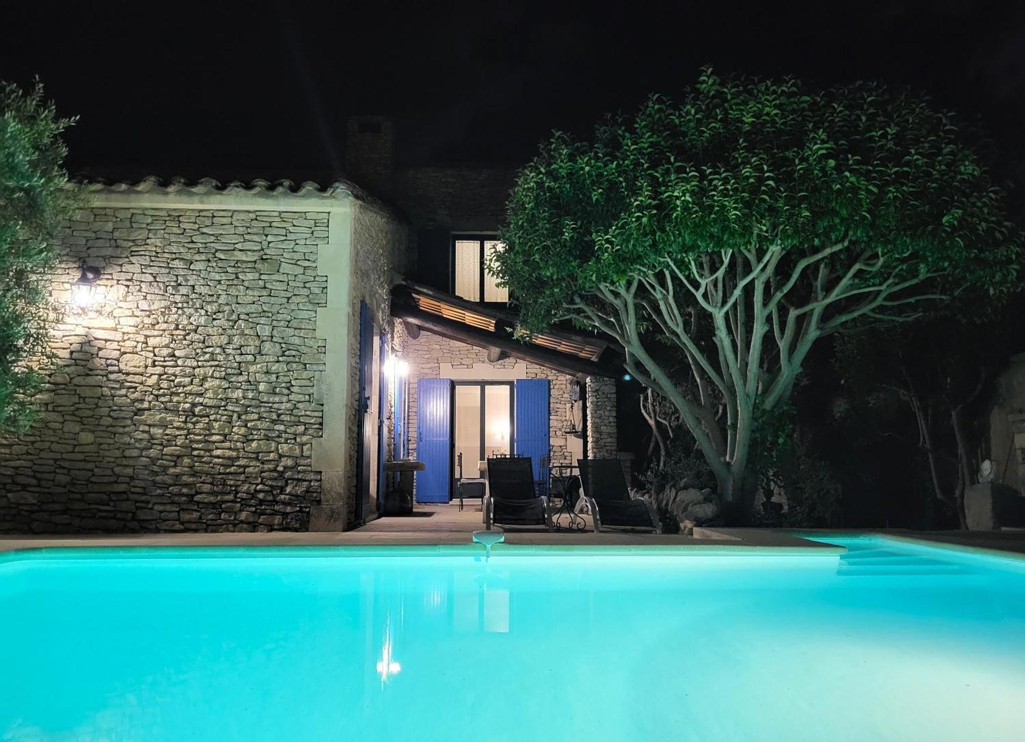 "La Massette Du Cheval Blanc" Villa De Caractere En Pierre LʼIsle-sur-la-Sorgue Εξωτερικό φωτογραφία