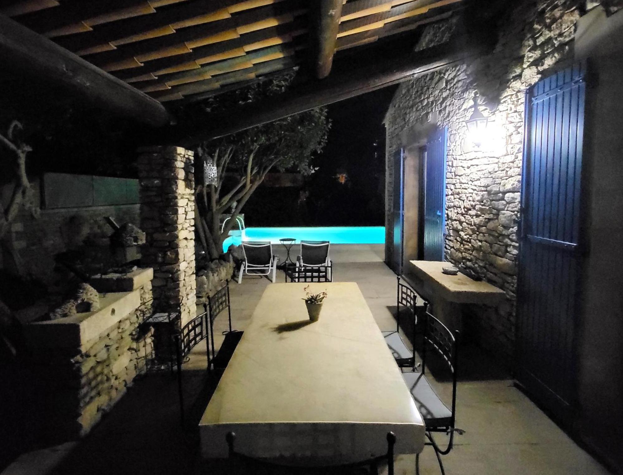 "La Massette Du Cheval Blanc" Villa De Caractere En Pierre LʼIsle-sur-la-Sorgue Εξωτερικό φωτογραφία